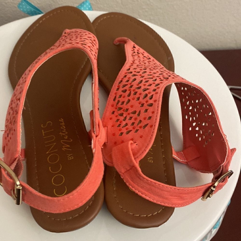 🧡🥥🧡 Coconuts 🌴 by matisse sandals 🩴 - Picture 5 of 8